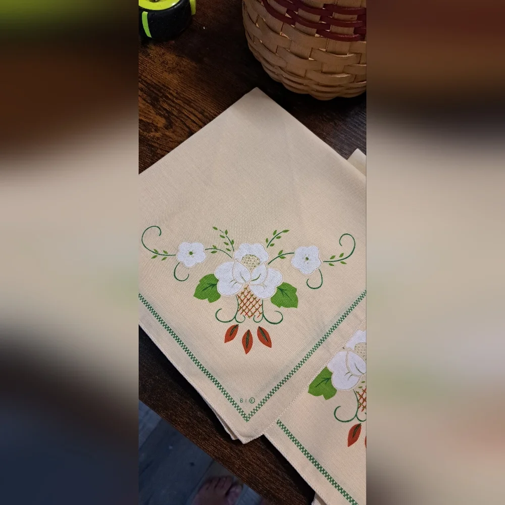 Vtg Dining Napkin Set of 4, Block Print Floral Fabric BI Napkins Cotton Linens